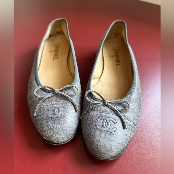 Chanel Ballerines (Ballet Flats), Light Denim Blue, Monogram Toe, Size 41. - Picture 2 of 8